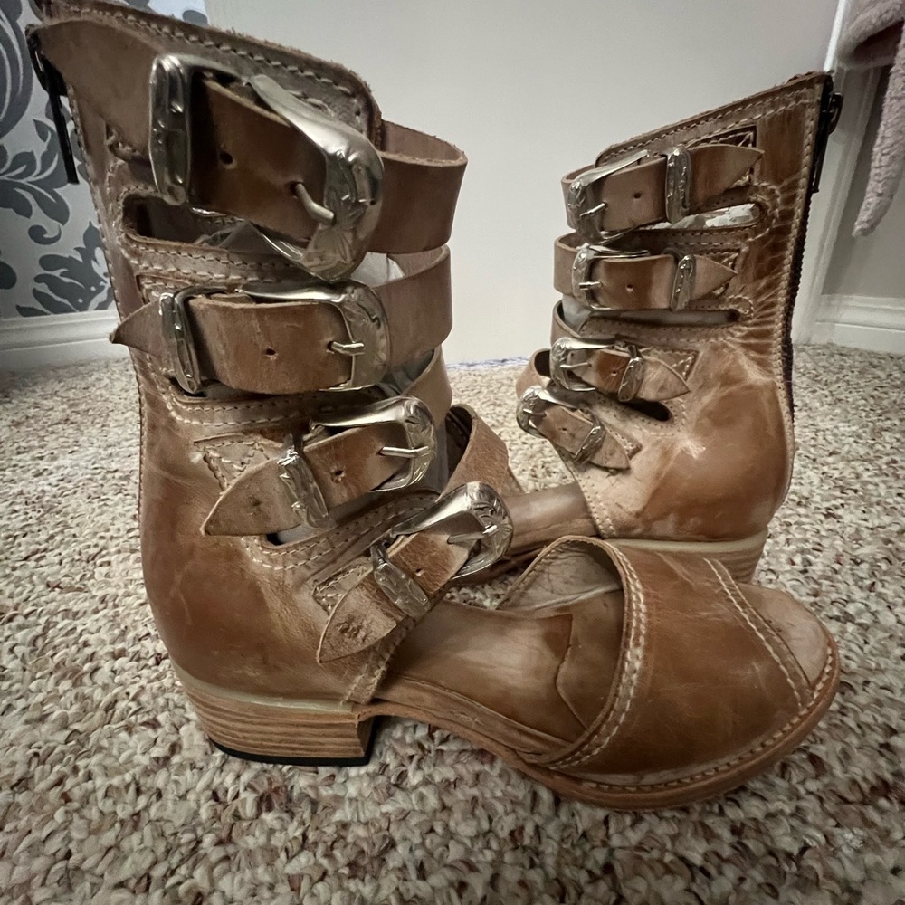 Freebird sandals